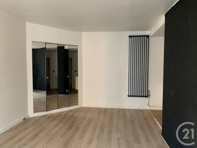 Afficher la photo en grand Studio à louer - 1 pièce - 26.18 m2 - PARIS - 75012 - ILE-DE-FRANCE - Century 21 Daumesnil