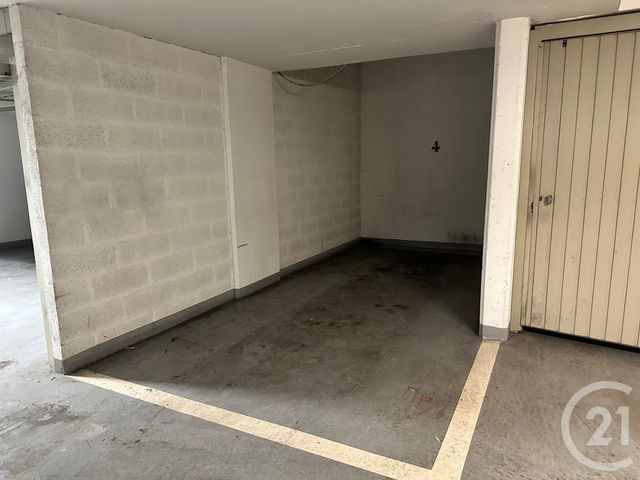 parking à louer - 12.0 m2 - PARIS - 75012 - ILE-DE-FRANCE - Century 21 Daumesnil