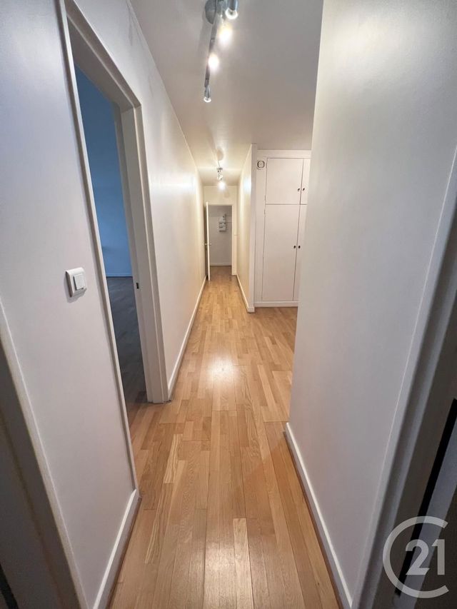 Afficher la photo en grand Appartement F2 à louer - 2 pièces - 77.01 m2 - PARIS - 75012 - ILE-DE-FRANCE - Century 21 Daumesnil