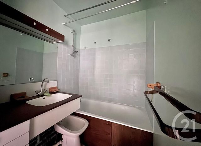 Appartement Studio à vendre - 1 pièce - 30.4 m2 - PARIS - 75012 - ILE-DE-FRANCE - Century 21 Daumesnil