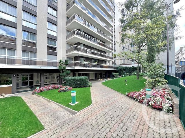 Appartement Studio à vendre - 1 pièce - 30.4 m2 - PARIS - 75012 - ILE-DE-FRANCE - Century 21 Daumesnil