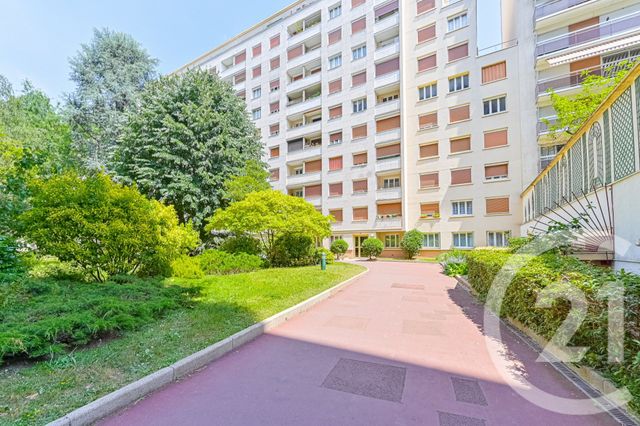 Appartement F2 à vendre - 2 pièces - 49.8 m2 - PARIS - 75012 - ILE-DE-FRANCE - Century 21 Daumesnil