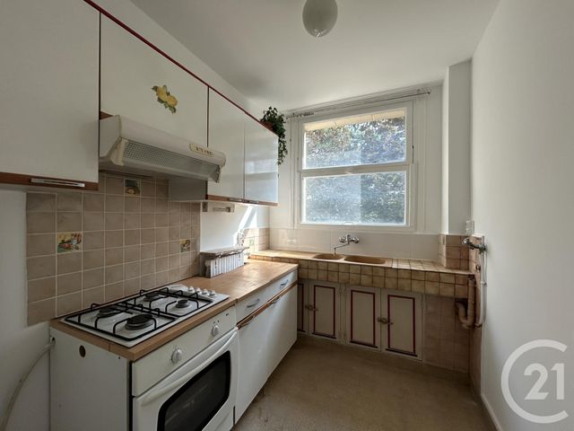 Appartement à louer - 2 pièces - 42.76 m2 - PARIS - 75012 - ILE-DE-FRANCE - Century 21 Daumesnil