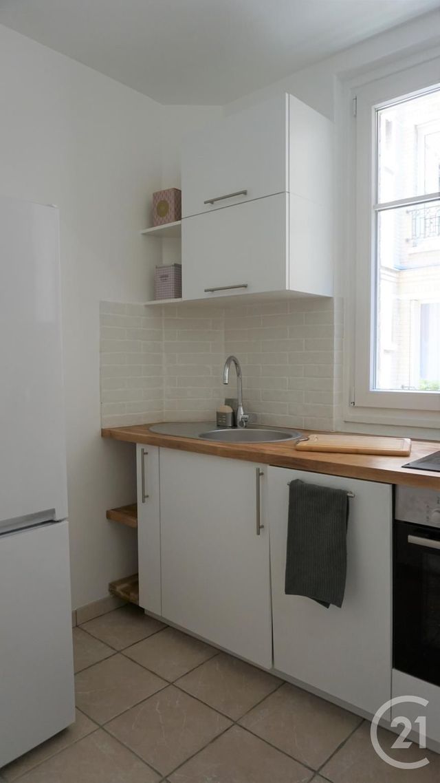 Appartement F2 à louer - 2 pièces - 37.38 m2 - PARIS - 75012 - ILE-DE-FRANCE - Century 21 Daumesnil