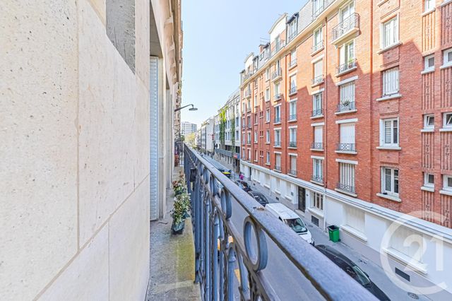 Appartement à vendre - 4 pièces - 64.58 m2 - PARIS - 75012 - ILE-DE-FRANCE - Century 21 Daumesnil