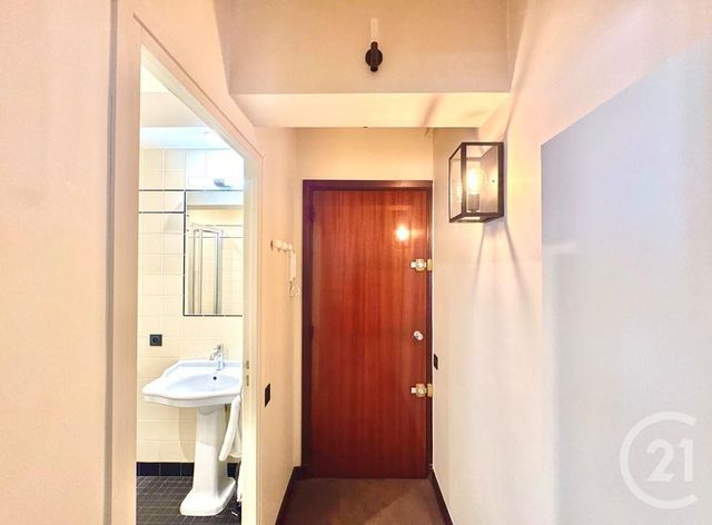 Appartement Studio à vendre - 1 pièce - 28.29 m2 - PARIS - 75012 - ILE-DE-FRANCE - Century 21 Daumesnil