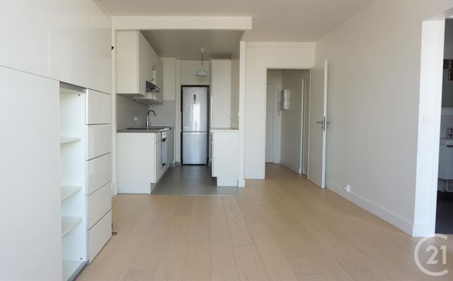 Appartement F2 à louer - 2 pièces - 49.9 m2 - PARIS - 75020 - ILE-DE-FRANCE - Century 21 Daumesnil