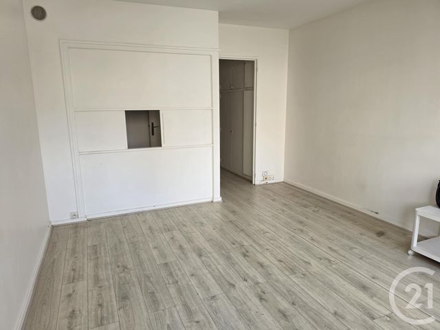Appartement F1 à vendre - 1 pièce - 26.41 m2 - PARIS - 75016 - ILE-DE-FRANCE - Century 21 Daumesnil