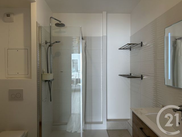 Appartement F1 à louer - 1 pièce - 28.48 m2 - VANVES - 92 - ILE-DE-FRANCE - Century 21 Daumesnil