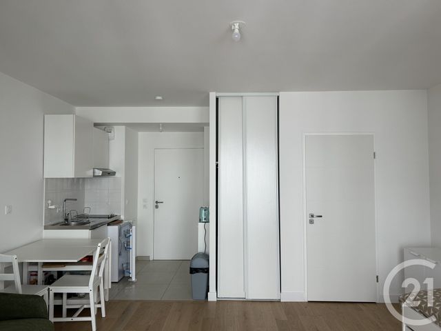 Appartement F1 à louer - 1 pièce - 28.48 m2 - VANVES - 92 - ILE-DE-FRANCE - Century 21 Daumesnil