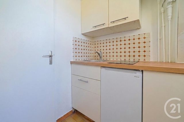 Appartement Studio à vendre - 2 pièces - 30.27 m2 - PARIS - 75012 - ILE-DE-FRANCE - Century 21 Daumesnil