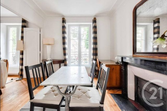 Appartement F3 à louer - 3 pièces - 41.55 m2 - PARIS - 75018 - ILE-DE-FRANCE - Century 21 Daumesnil