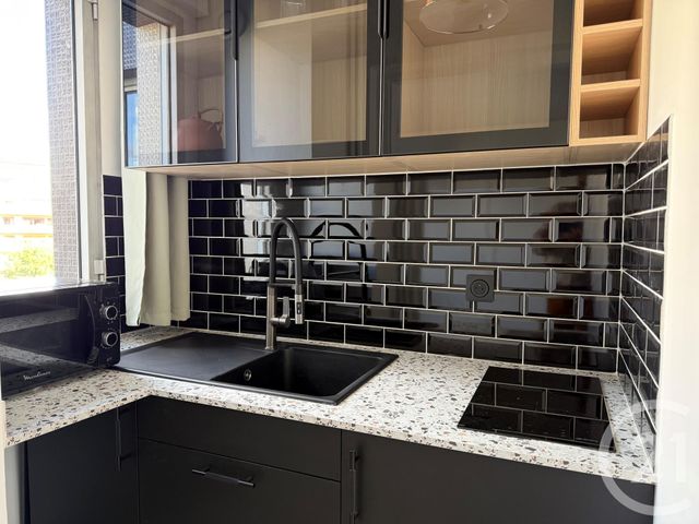 Appartement Studio à louer - 1 pièce - 30.4 m2 - PARIS - 75012 - ILE-DE-FRANCE - Century 21 Daumesnil